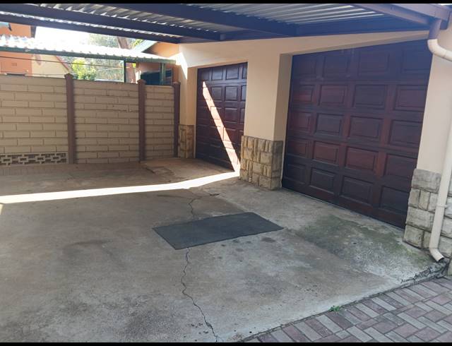 3 BEDROOM HOUSE FOR SALE IN GEELHOUTPARK